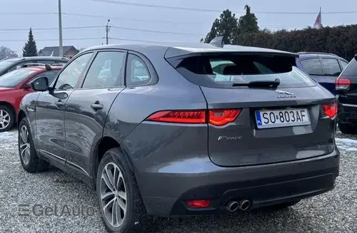 JAGUAR F-Pace 
