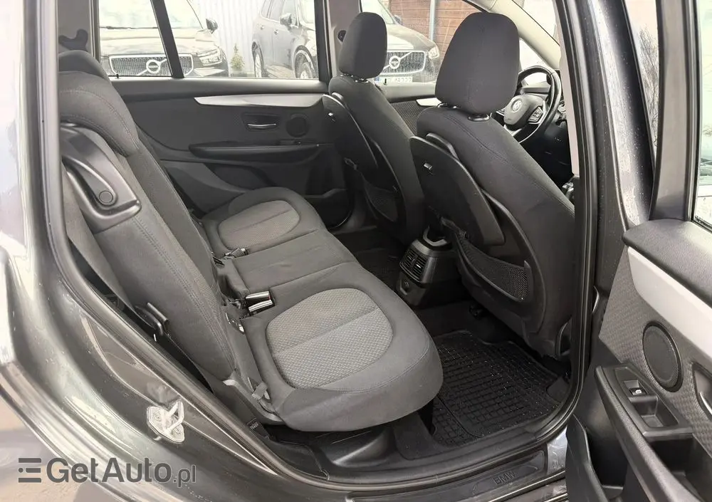 BMW Seria 2 218d Sport-Aut Advantage