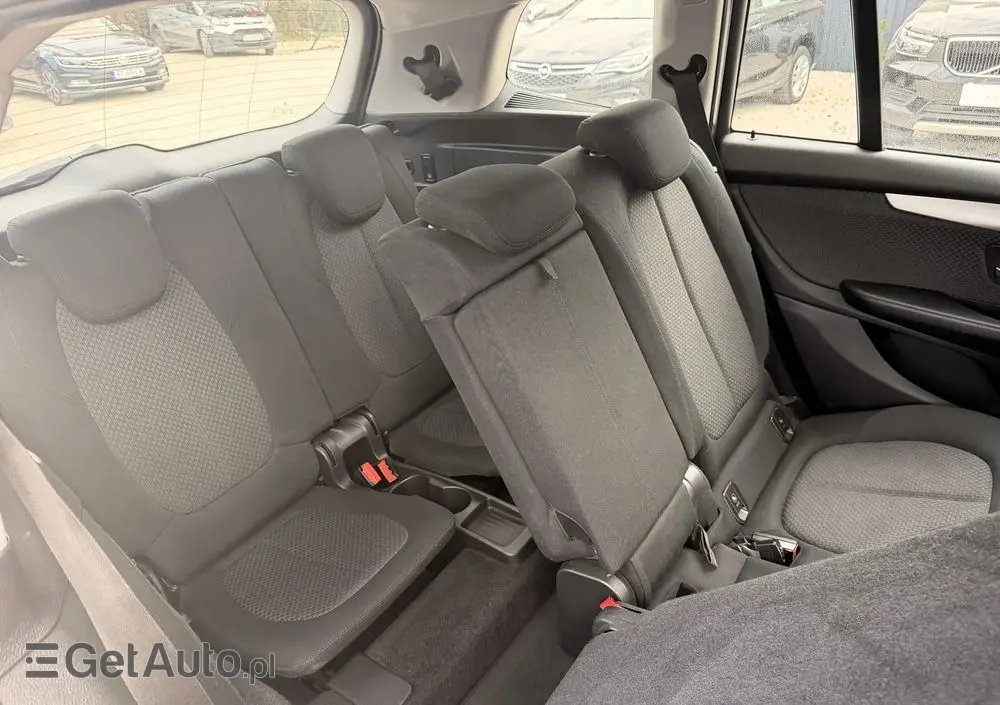 BMW Seria 2 218d Sport-Aut Advantage