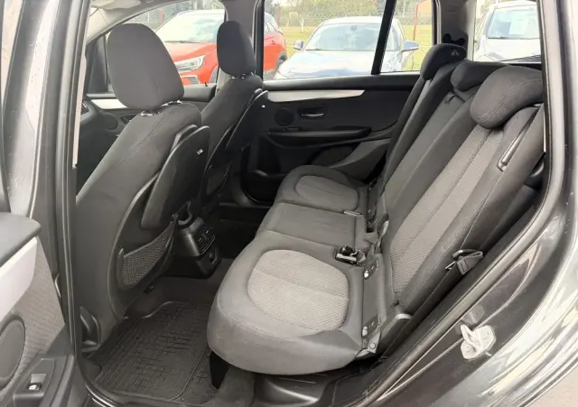 BMW Seria 2 218d Sport-Aut Advantage