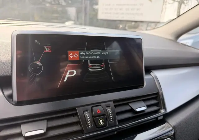 BMW Seria 2 218d Sport-Aut Advantage