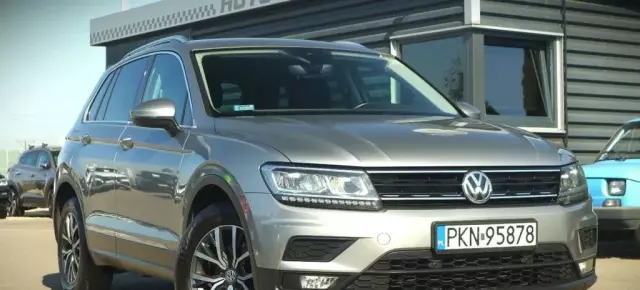 VOLKSWAGEN Tiguan 