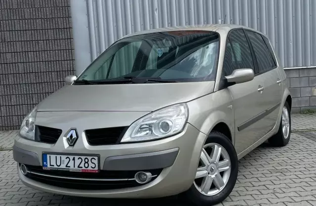 RENAULT Scenic 