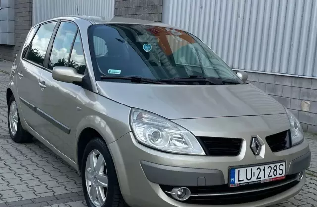 RENAULT Scenic 