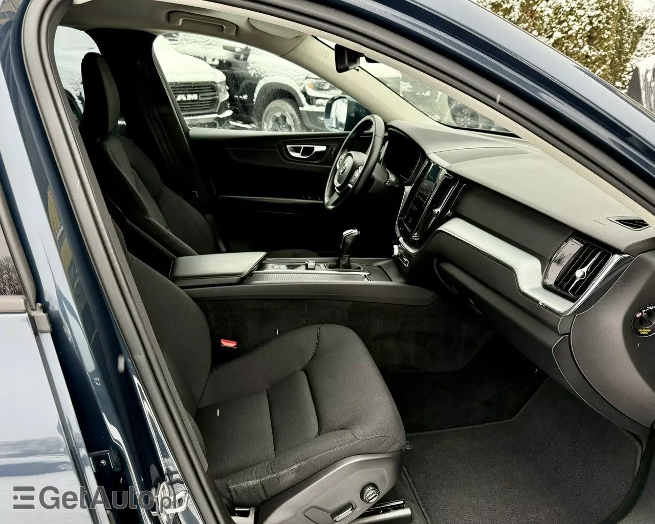 VOLVO XC 60 D4 AWD Momentum Pro