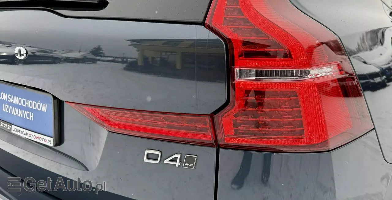 VOLVO XC 60 D4 AWD Momentum Pro