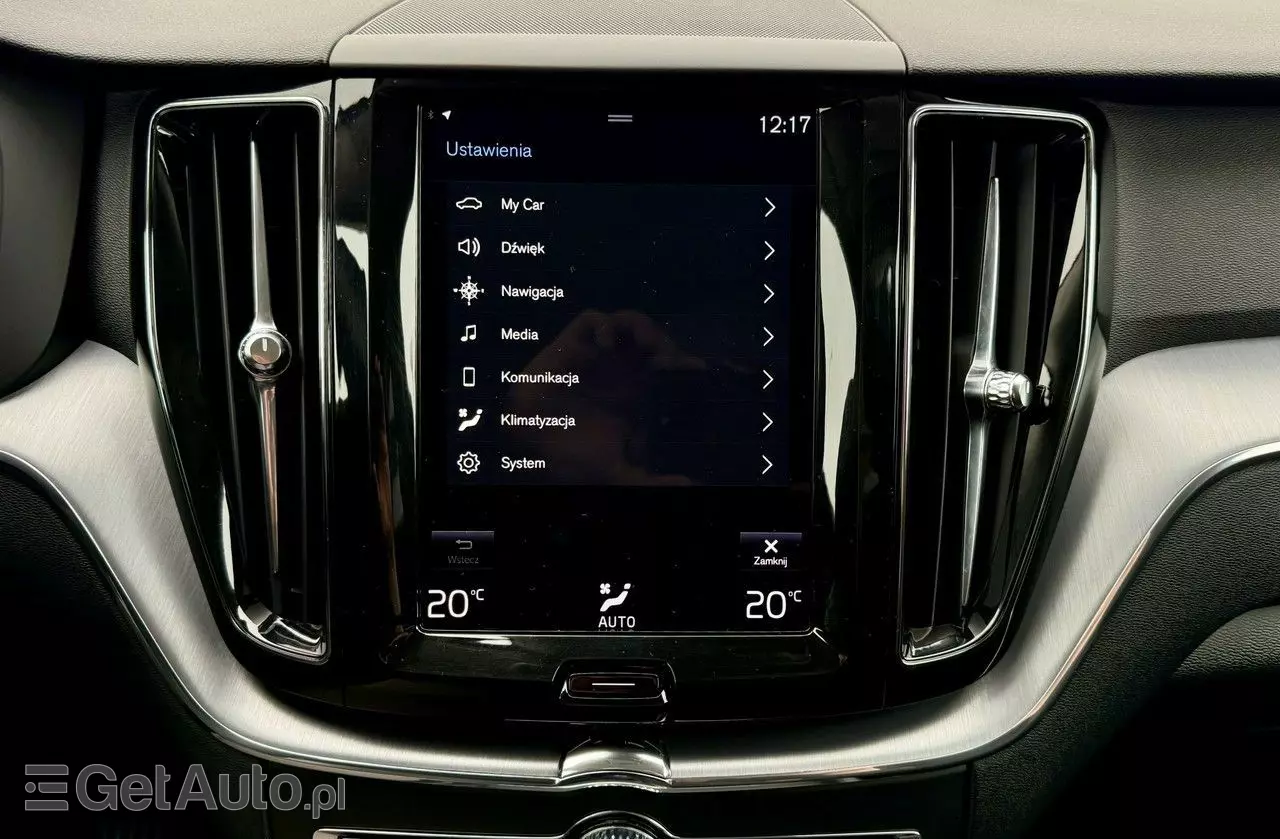 VOLVO XC 60 D4 AWD Momentum Pro