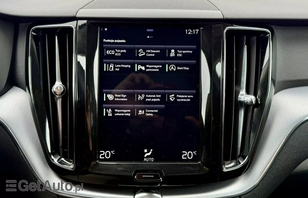 VOLVO XC 60 D4 AWD Momentum Pro