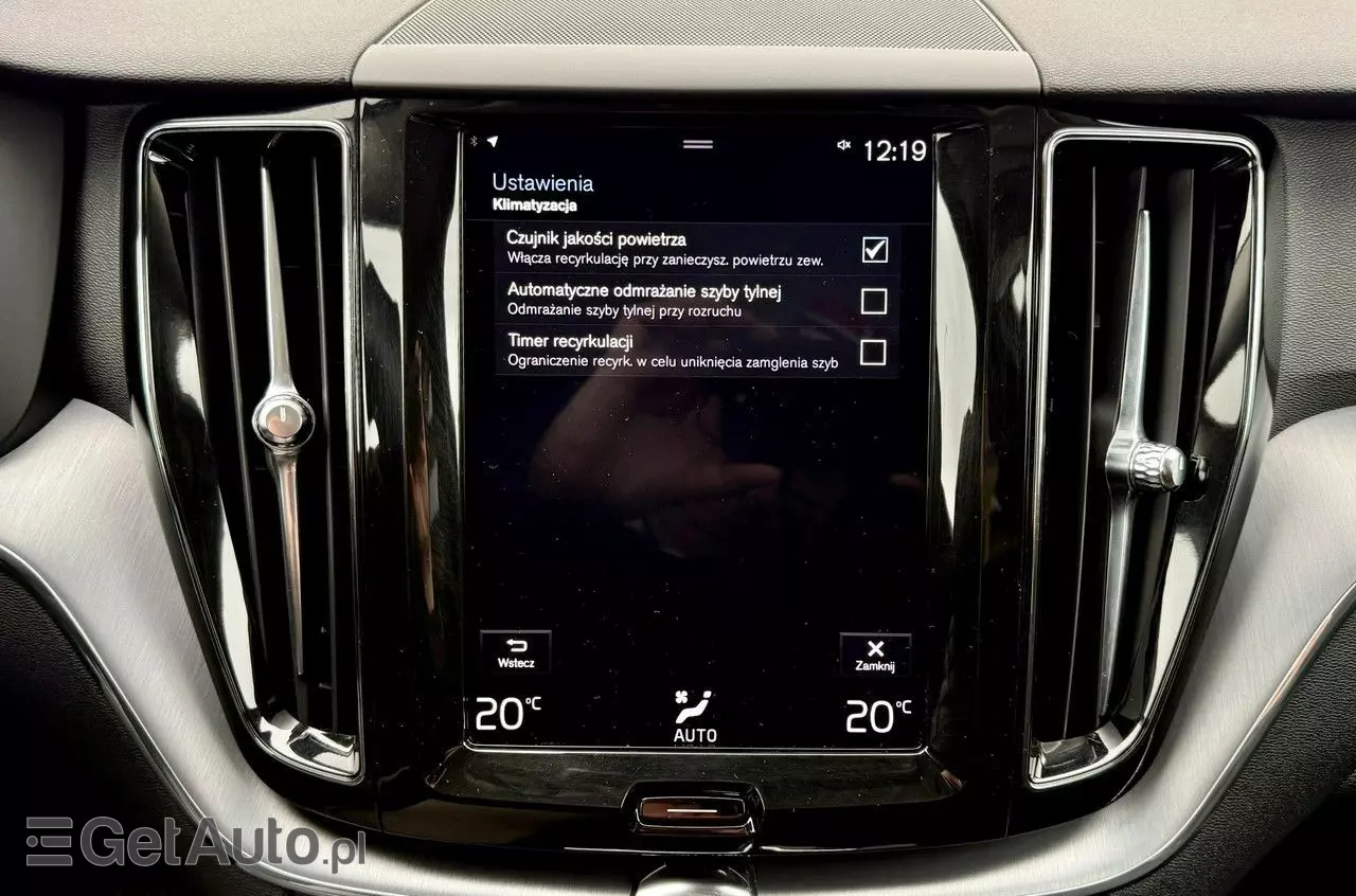 VOLVO XC 60 D4 AWD Momentum Pro