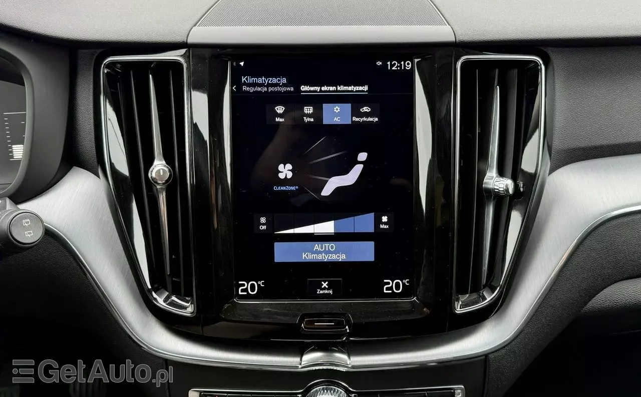 VOLVO XC 60 D4 AWD Momentum Pro