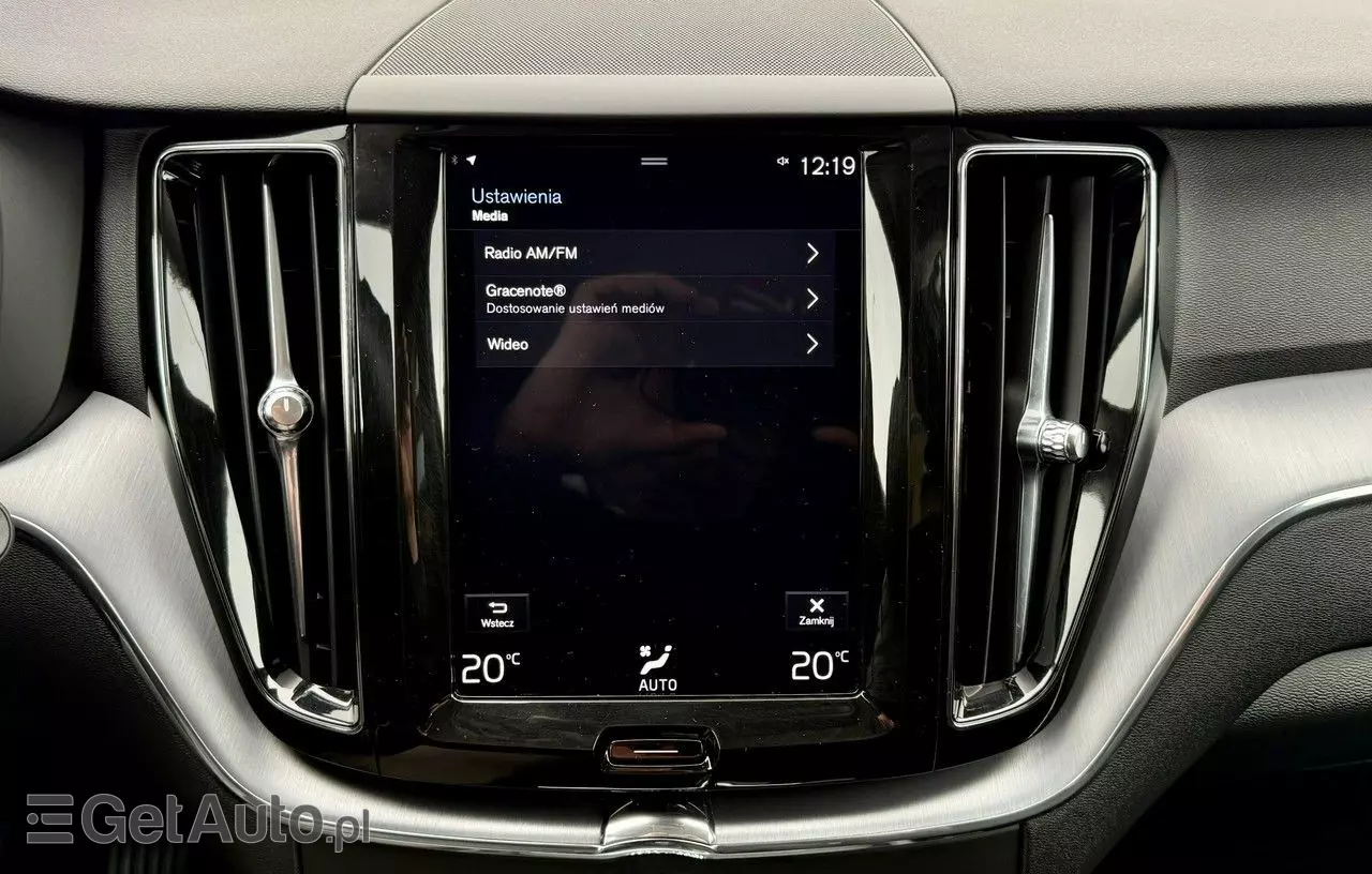 VOLVO XC 60 D4 AWD Momentum Pro