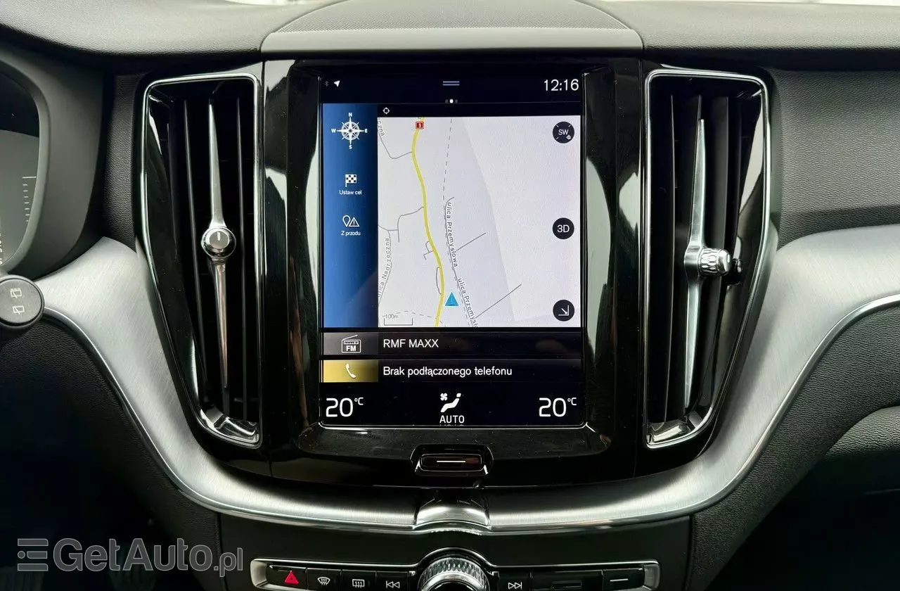 VOLVO XC 60 D4 AWD Momentum Pro