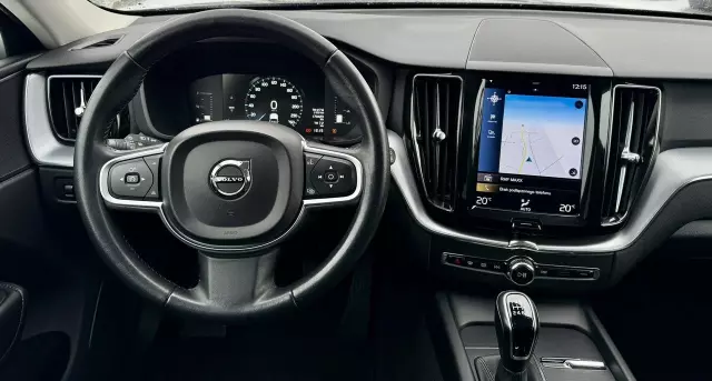 VOLVO XC 60 D4 AWD Momentum Pro