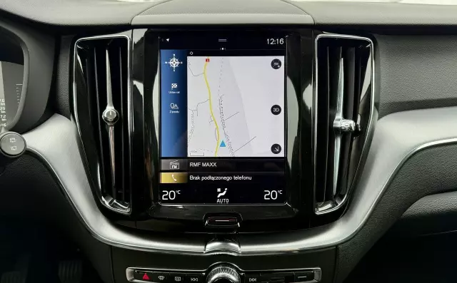 VOLVO XC 60 D4 AWD Momentum Pro