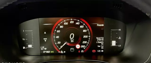 VOLVO XC 60 D4 AWD Momentum Pro