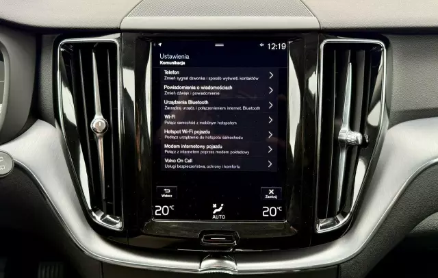 VOLVO XC 60 D4 AWD Momentum Pro