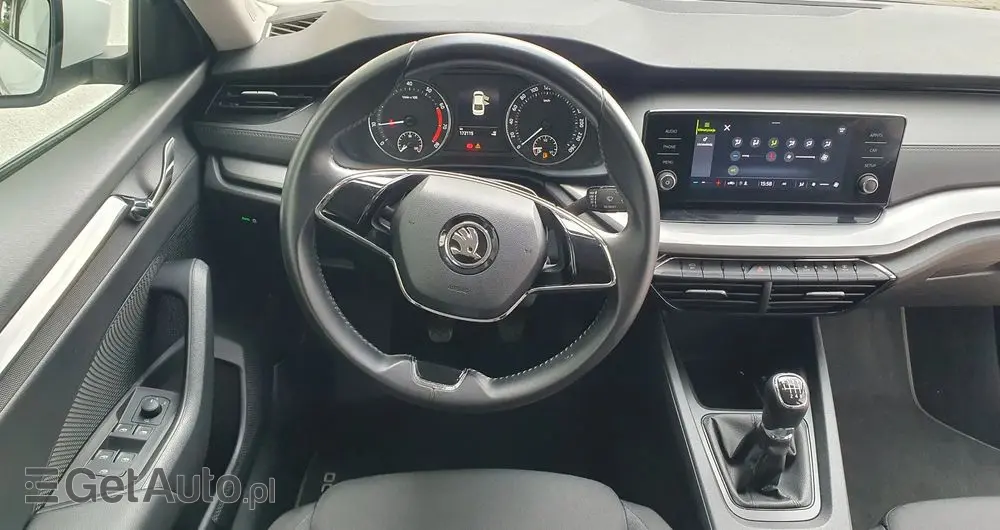 SKODA Octavia 1.0 TSI Active