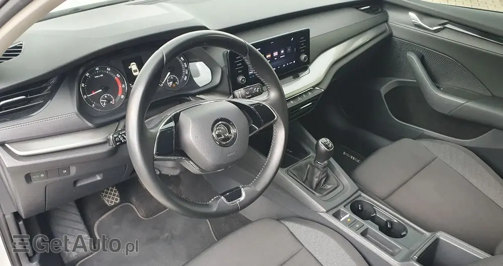 SKODA Octavia 1.0 TSI Active
