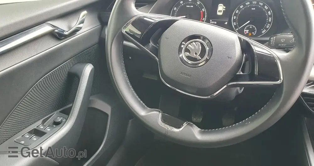 SKODA Octavia 1.0 TSI Active