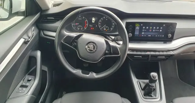 SKODA Octavia 1.0 TSI Active