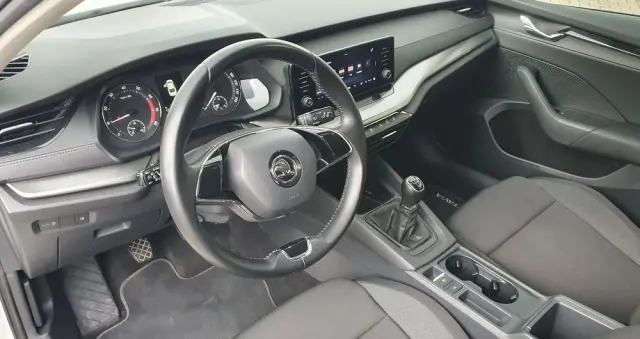 SKODA Octavia 1.0 TSI Active