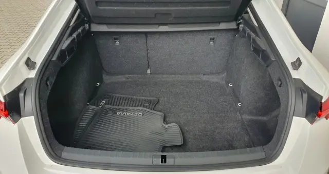 SKODA Octavia 1.0 TSI Active