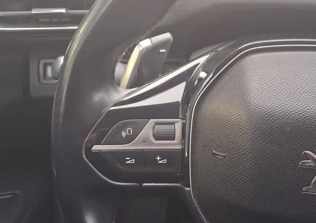 PEUGEOT 3008 1.6 THP Allure S&S EAT6