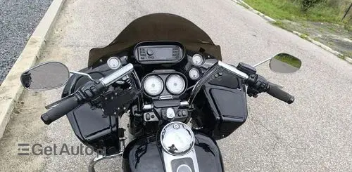 HARLEY-DAVIDSON Road Glide 
