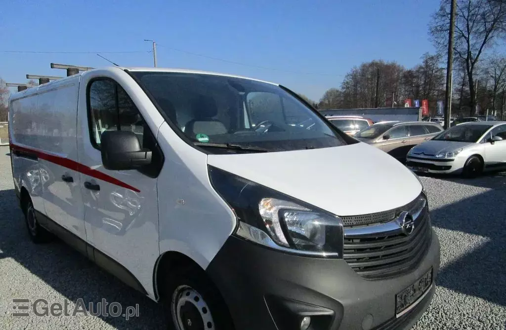 OPEL Vivaro 
