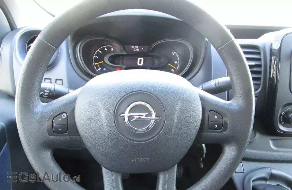 OPEL Vivaro 