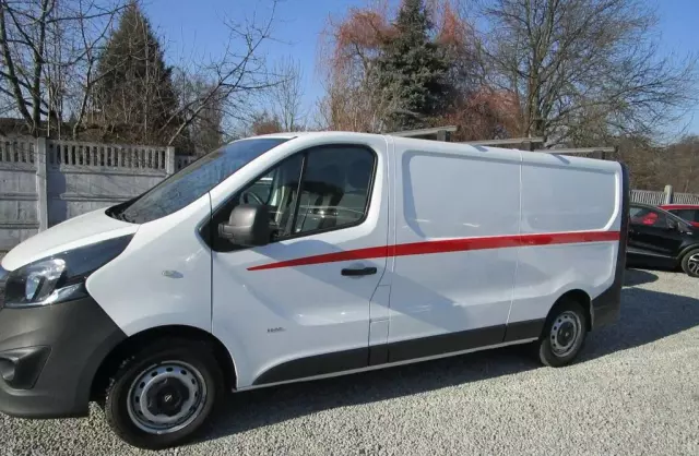 OPEL Vivaro 