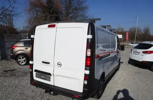 OPEL Vivaro 