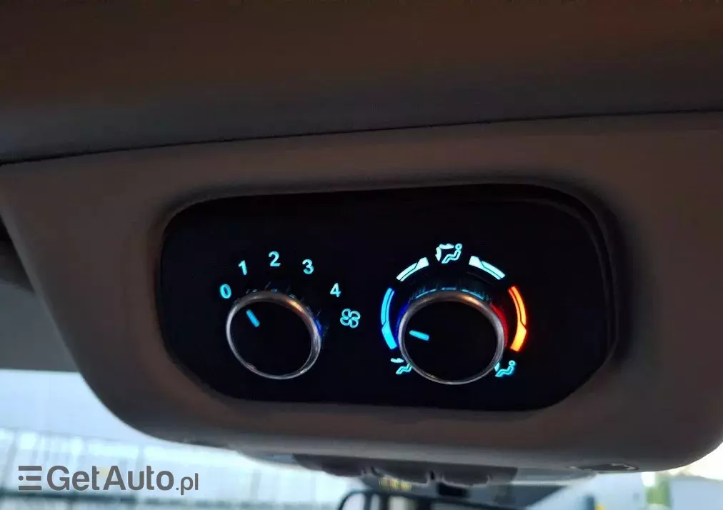 FORD Transit 310 L2H3 Pkw VA MH Trend