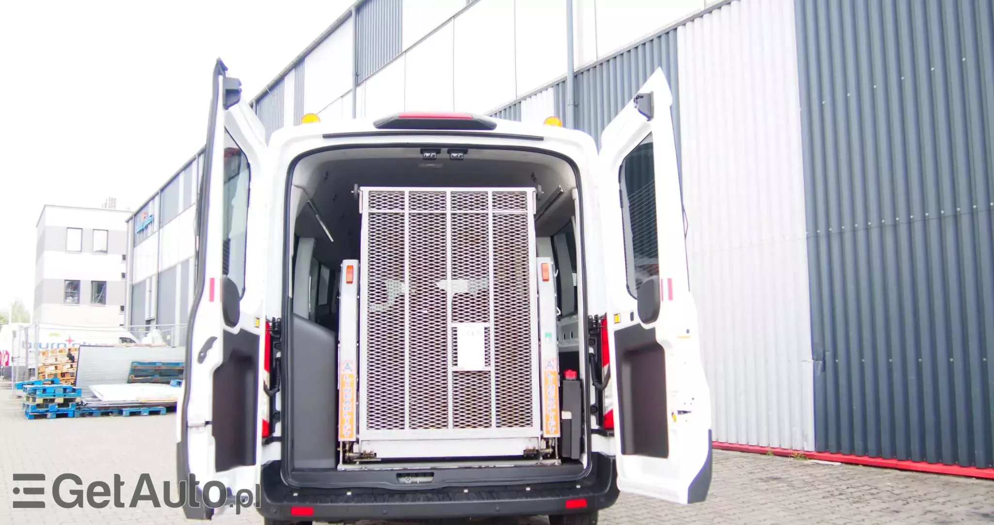 FORD Transit 310 L2H3 Pkw VA MH Trend