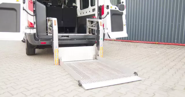 FORD Transit 310 L2H3 Pkw VA MH Trend