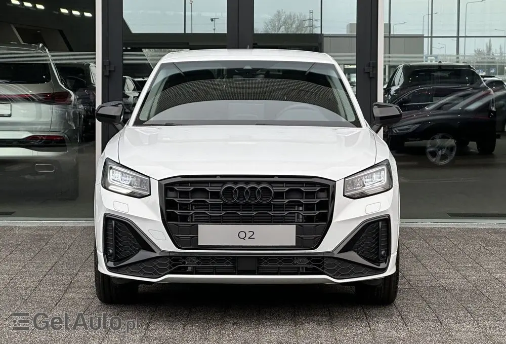AUDI Q2 