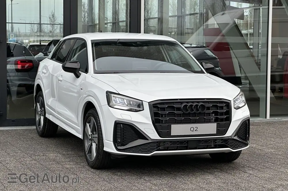 AUDI Q2 