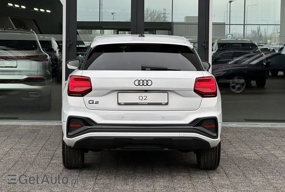 AUDI Q2 