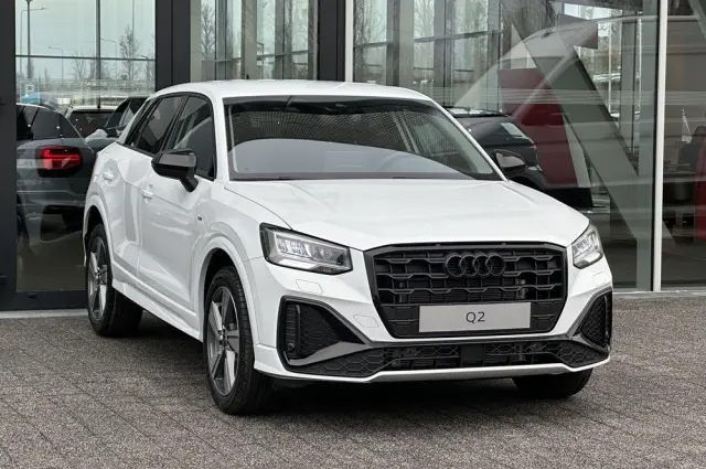 AUDI Q2 