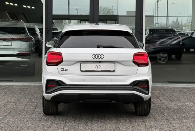 AUDI Q2 