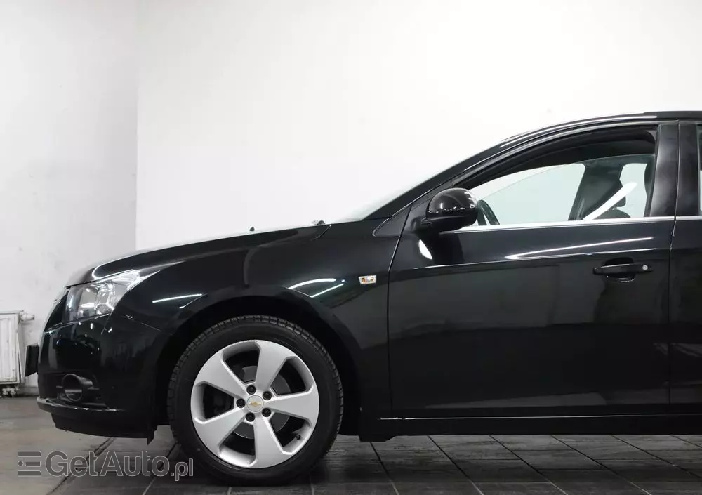 CHEVROLET Cruze 1.8 Automatik LT