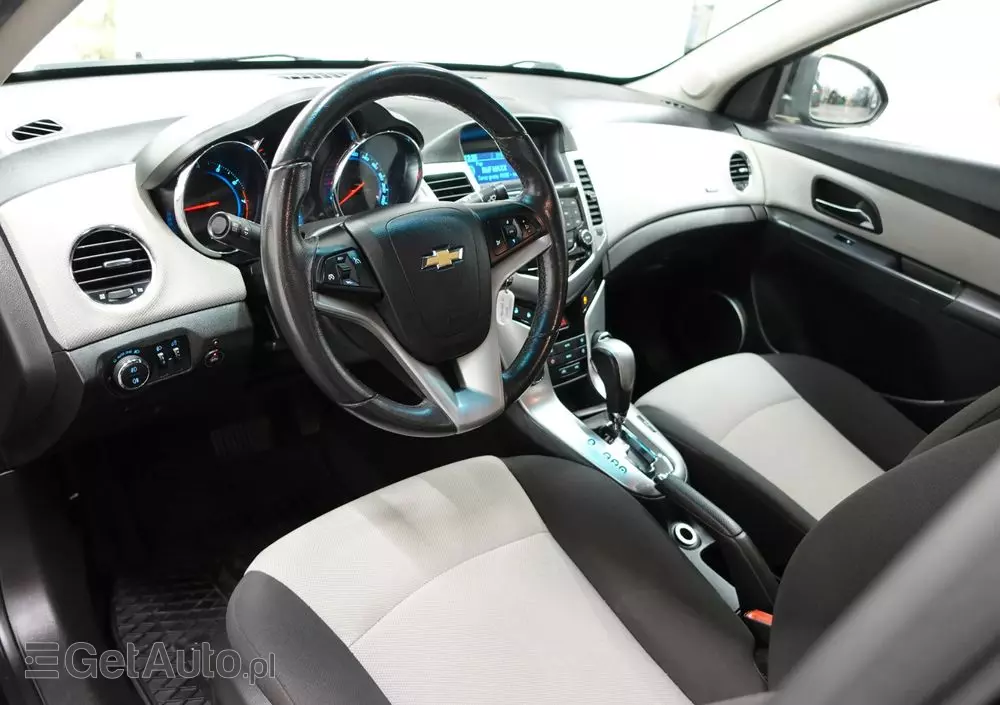CHEVROLET Cruze 1.8 Automatik LT