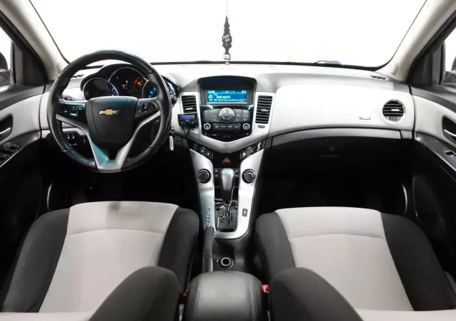 CHEVROLET Cruze 1.8 Automatik LT