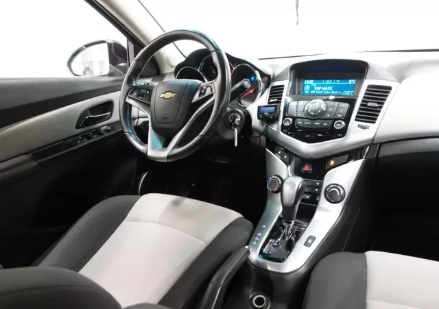CHEVROLET Cruze 1.8 Automatik LT