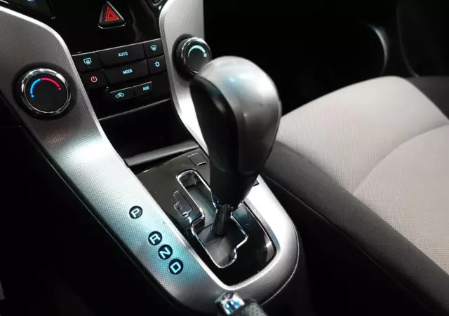 CHEVROLET Cruze 1.8 Automatik LT