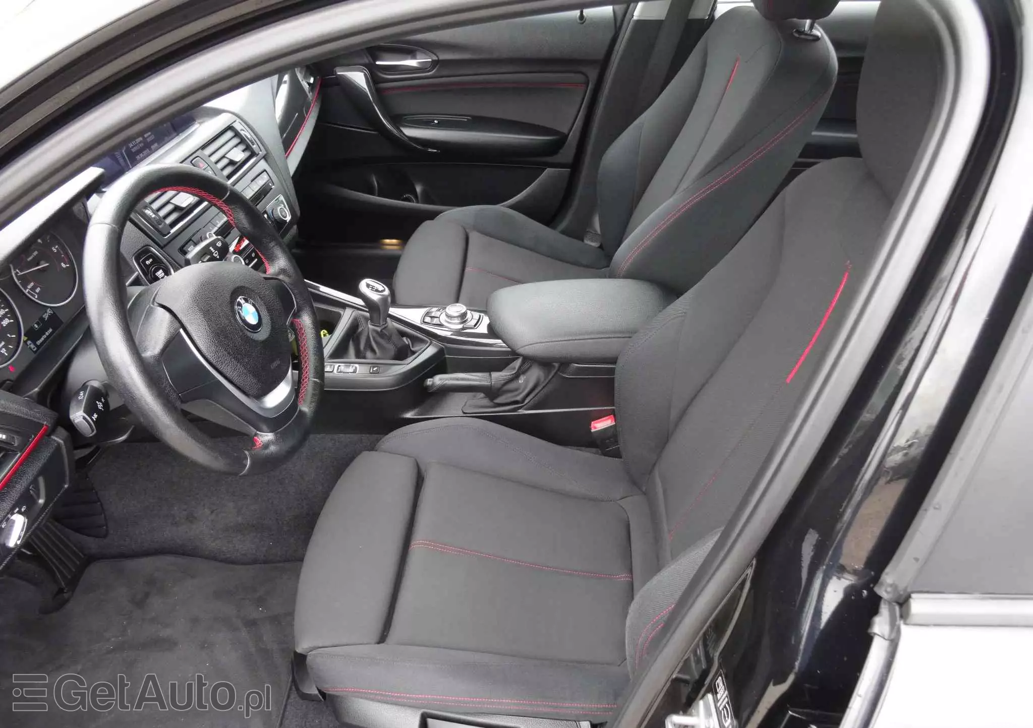 BMW Seria 1 120d xDrive BluePerformance Sport Line