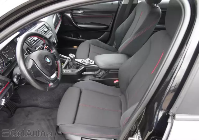 BMW Seria 1 120d xDrive BluePerformance Sport Line