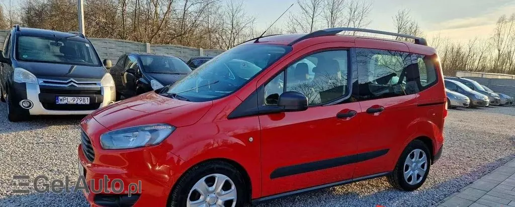 FORD Tourneo Courier 