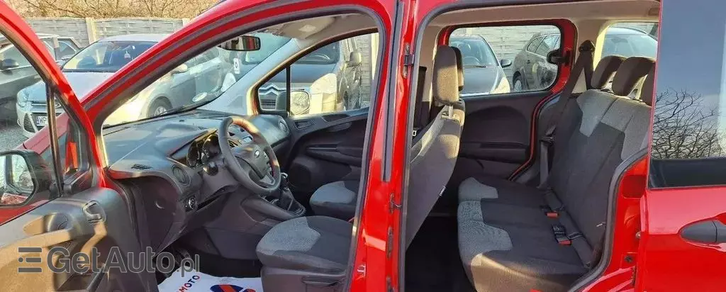 FORD Tourneo Courier 