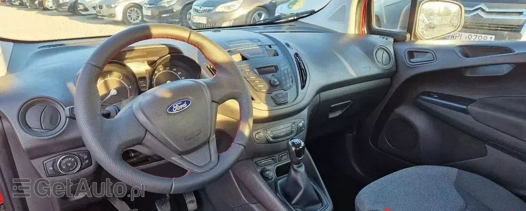 FORD Tourneo Courier 